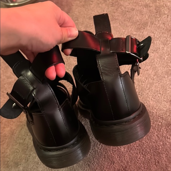 Dr. Marten’s Vintage Leather Black Strappy Sandals - Picture 5 of 5